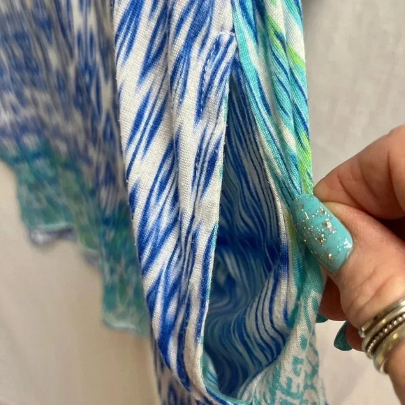 🌊 Vintage Blue Green Ikat Print Button Down Shirt | Boho Beachy Resort Top 🌊 - Picture 5 of 7